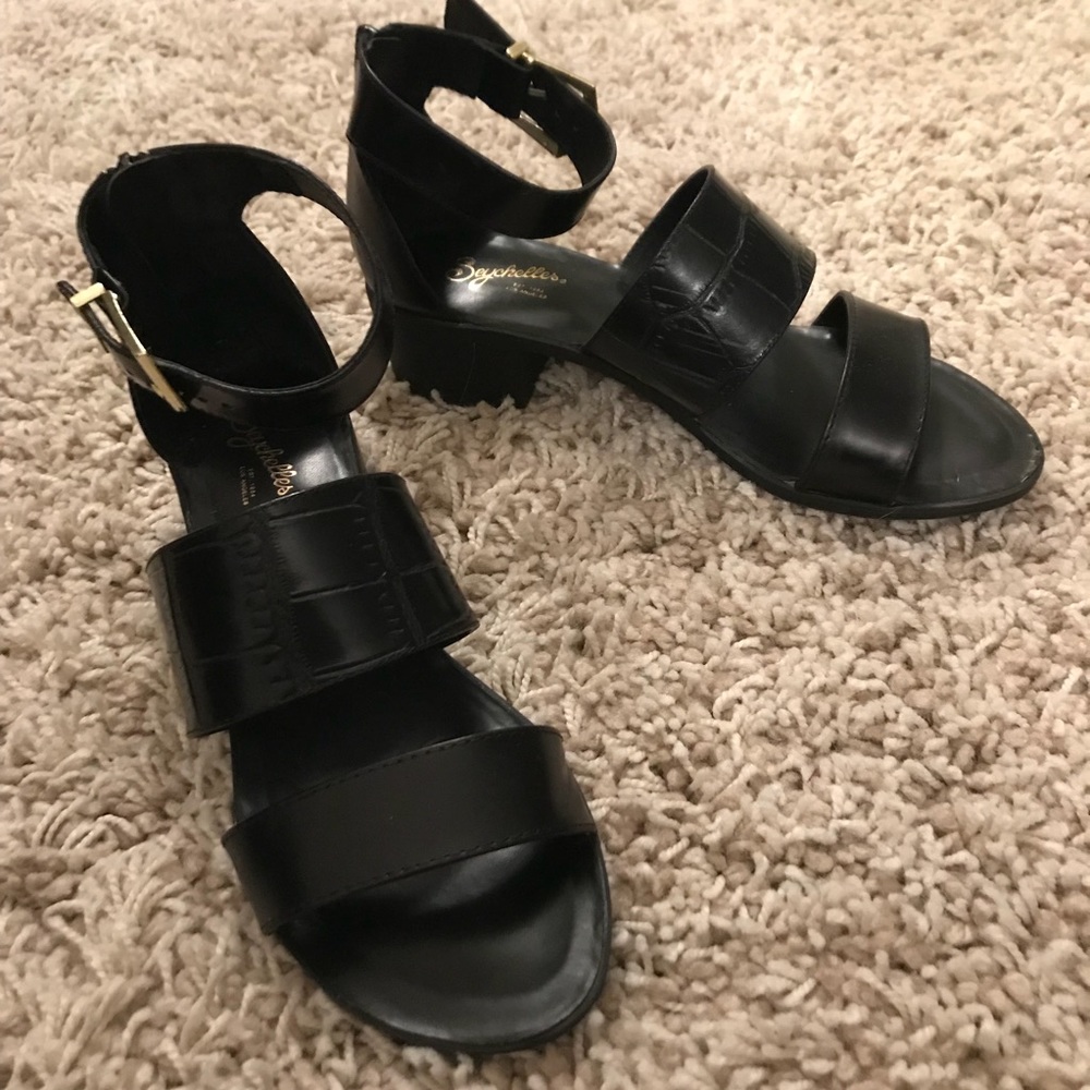 Seychelles black sandals